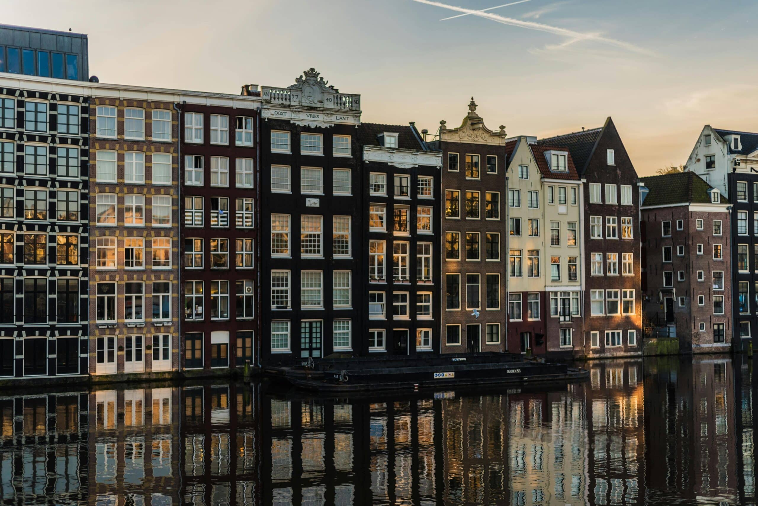 Foto van grachtenpanden in Amsterdam